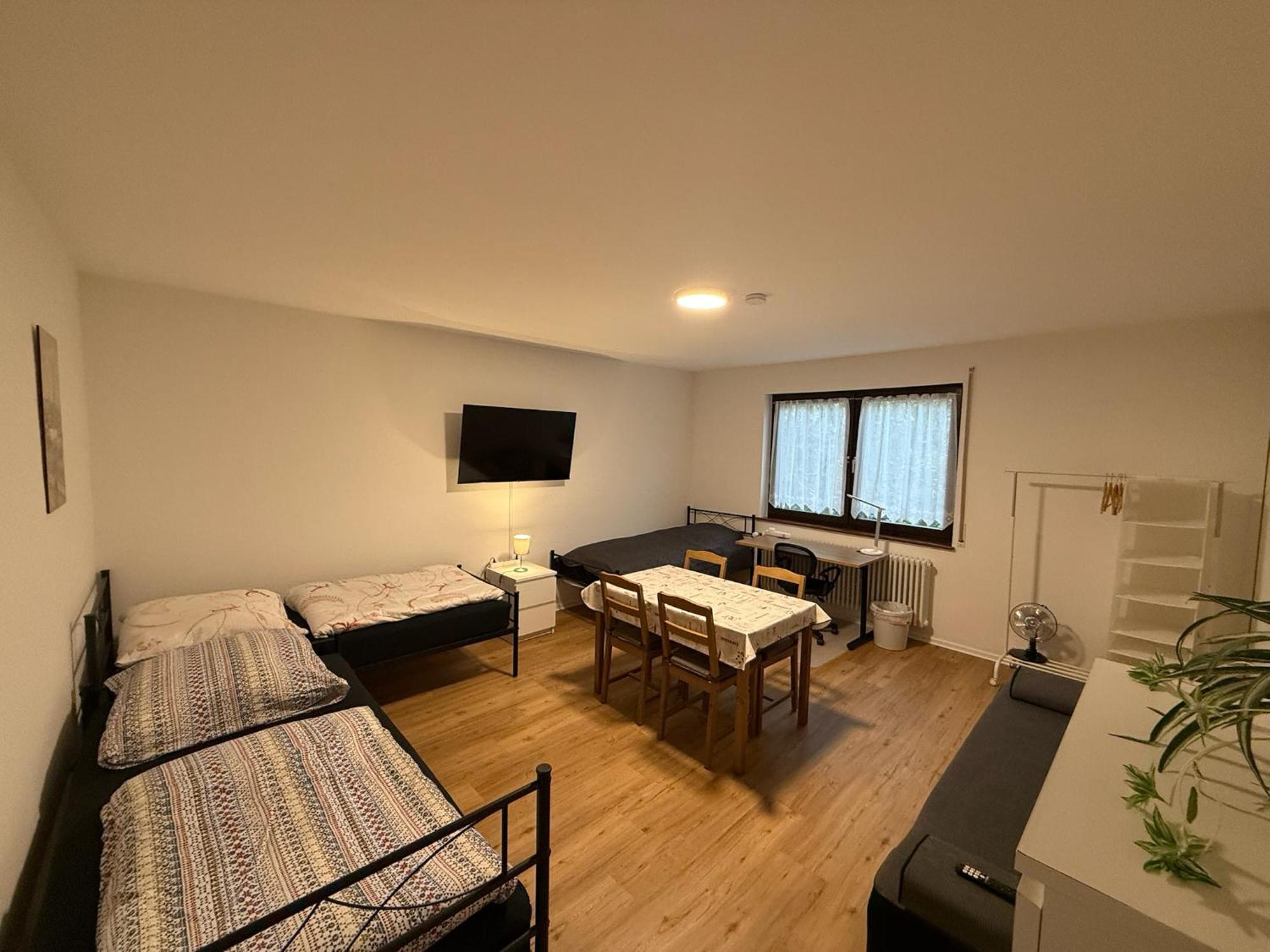 Big, Cosy And Central Apartment Karlsruhe Esterno foto